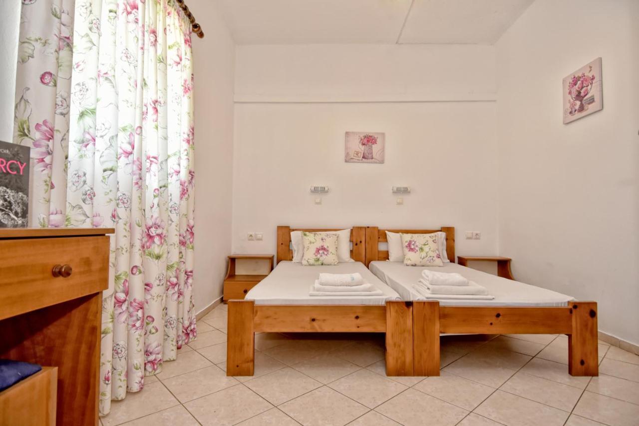 Kasapakis Hotel & Apartments ヘルソニソス エクステリア 写真