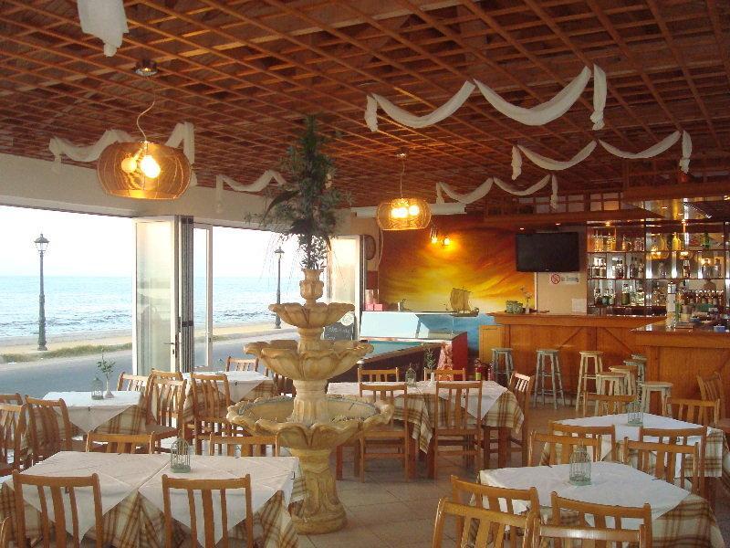 Kasapakis Hotel & Apartments ヘルソニソス エクステリア 写真