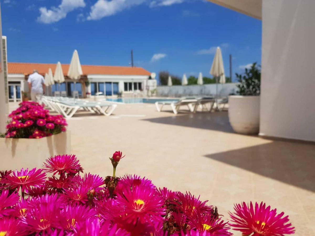 Kasapakis Hotel & Apartments ヘルソニソス エクステリア 写真