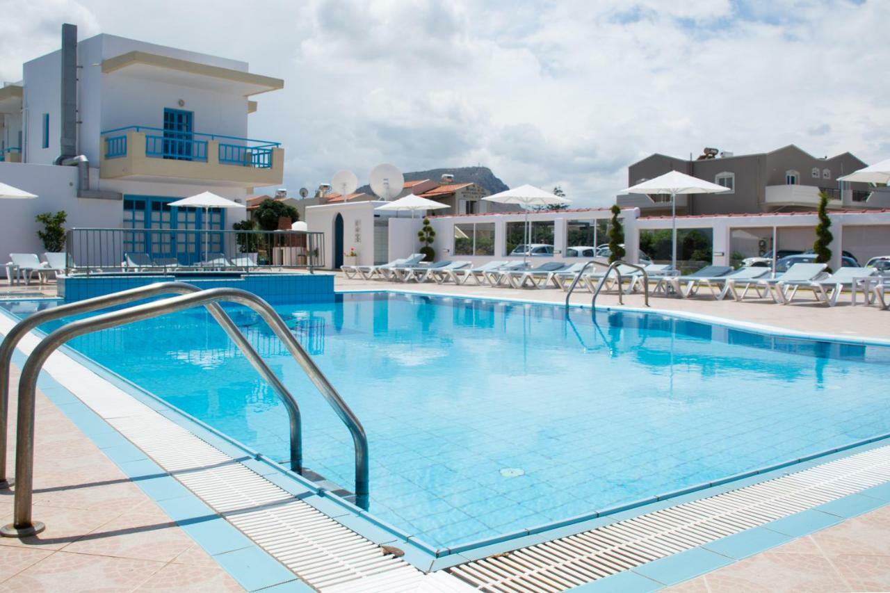 Kasapakis Hotel & Apartments ヘルソニソス エクステリア 写真