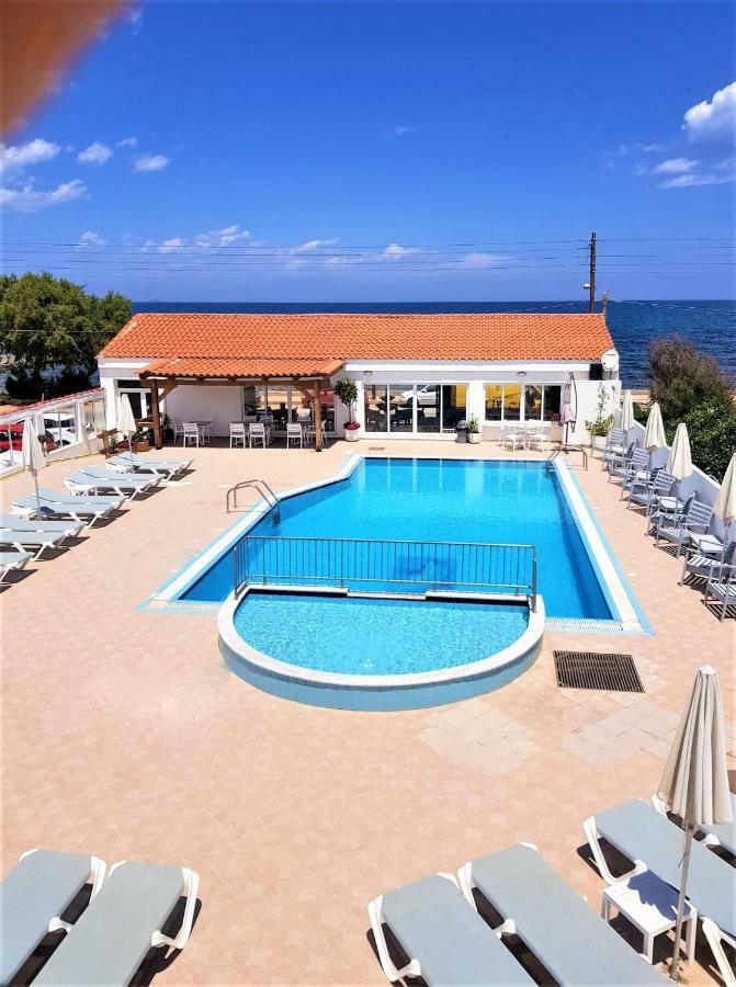 Kasapakis Hotel & Apartments ヘルソニソス エクステリア 写真
